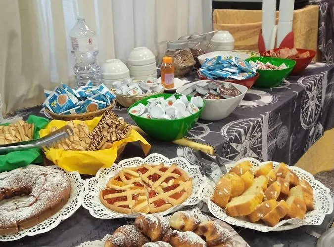 Mediterraneo فندق